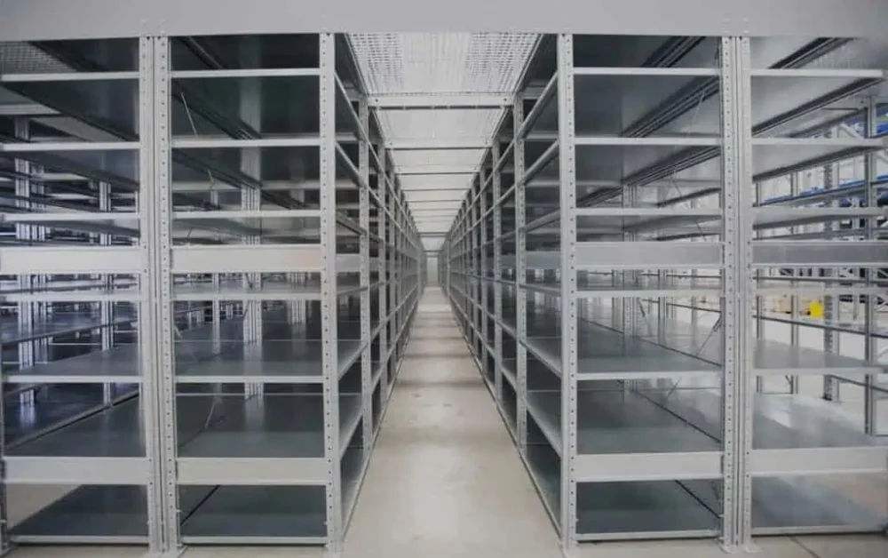 Why Bolt Free Shelving Systems Are So Popular in the UAE?