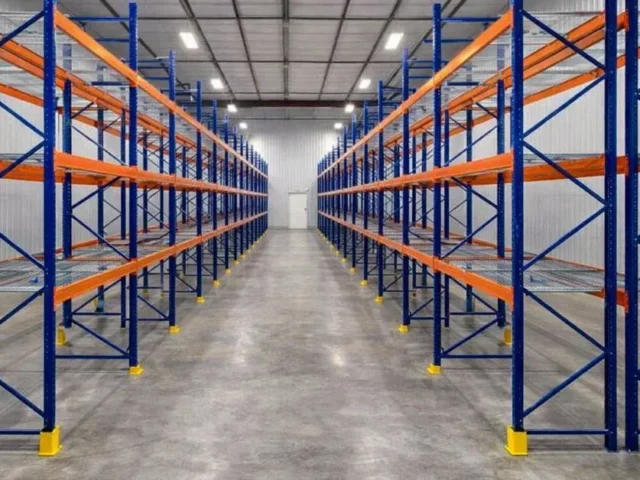 Structural vs Roll‑Formed Pallet Racking: Which Is Better?